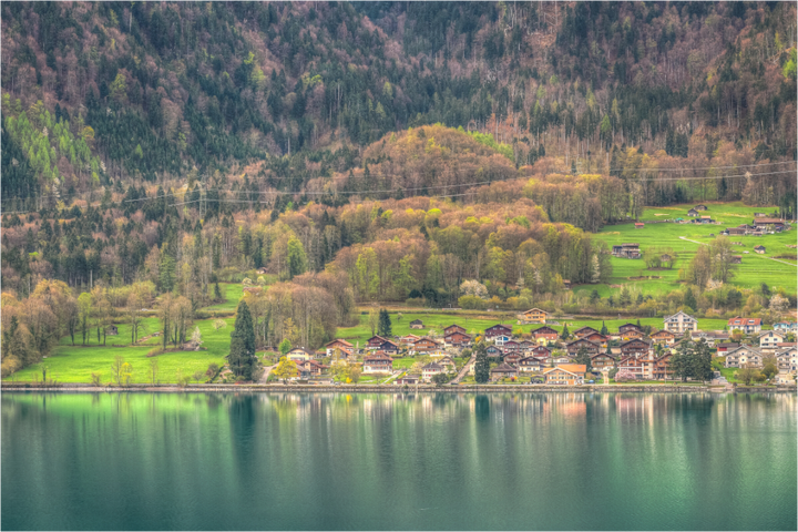 Main image Spring by Lake Brienz